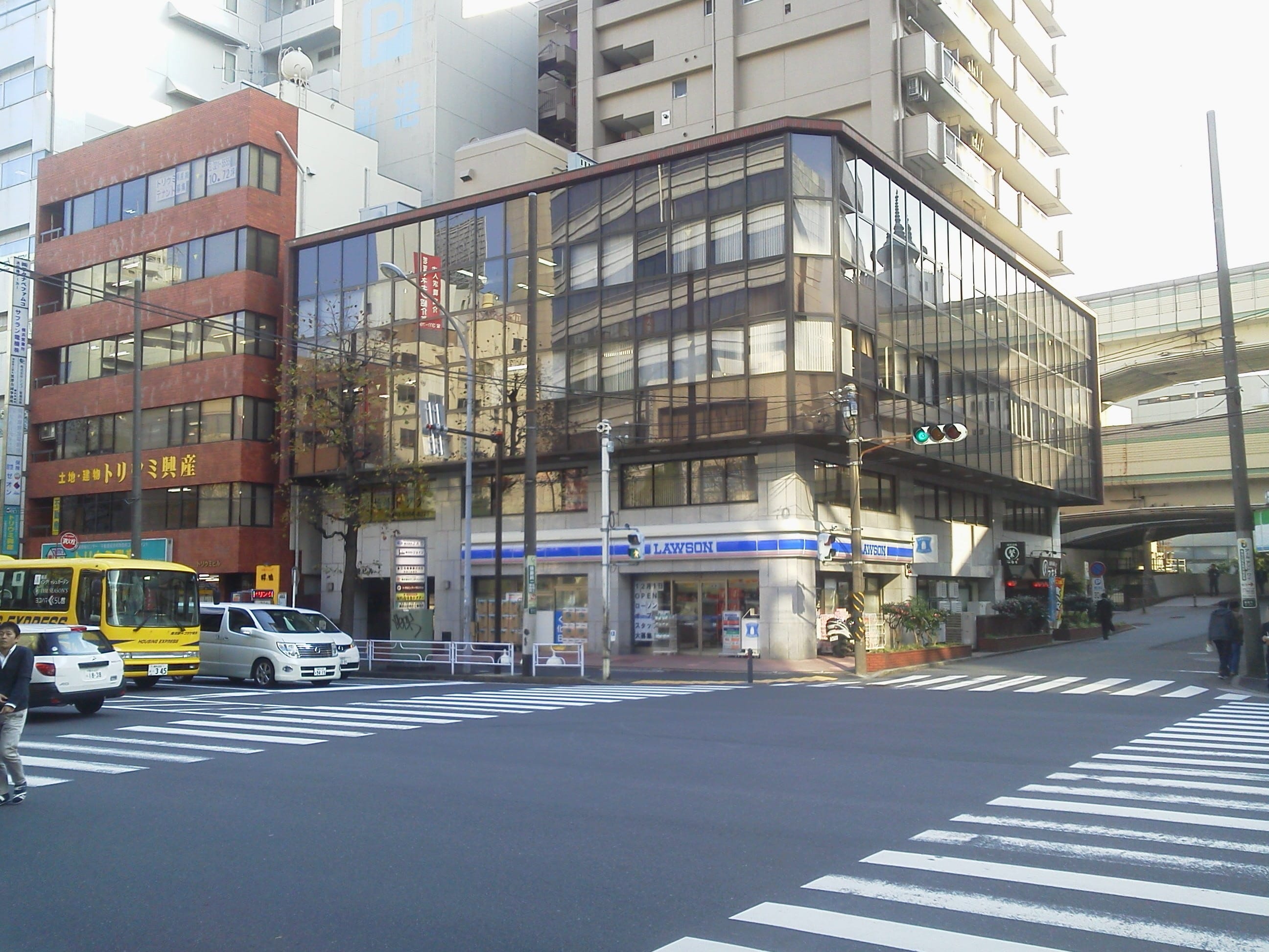 ローソン横浜鶴屋町店